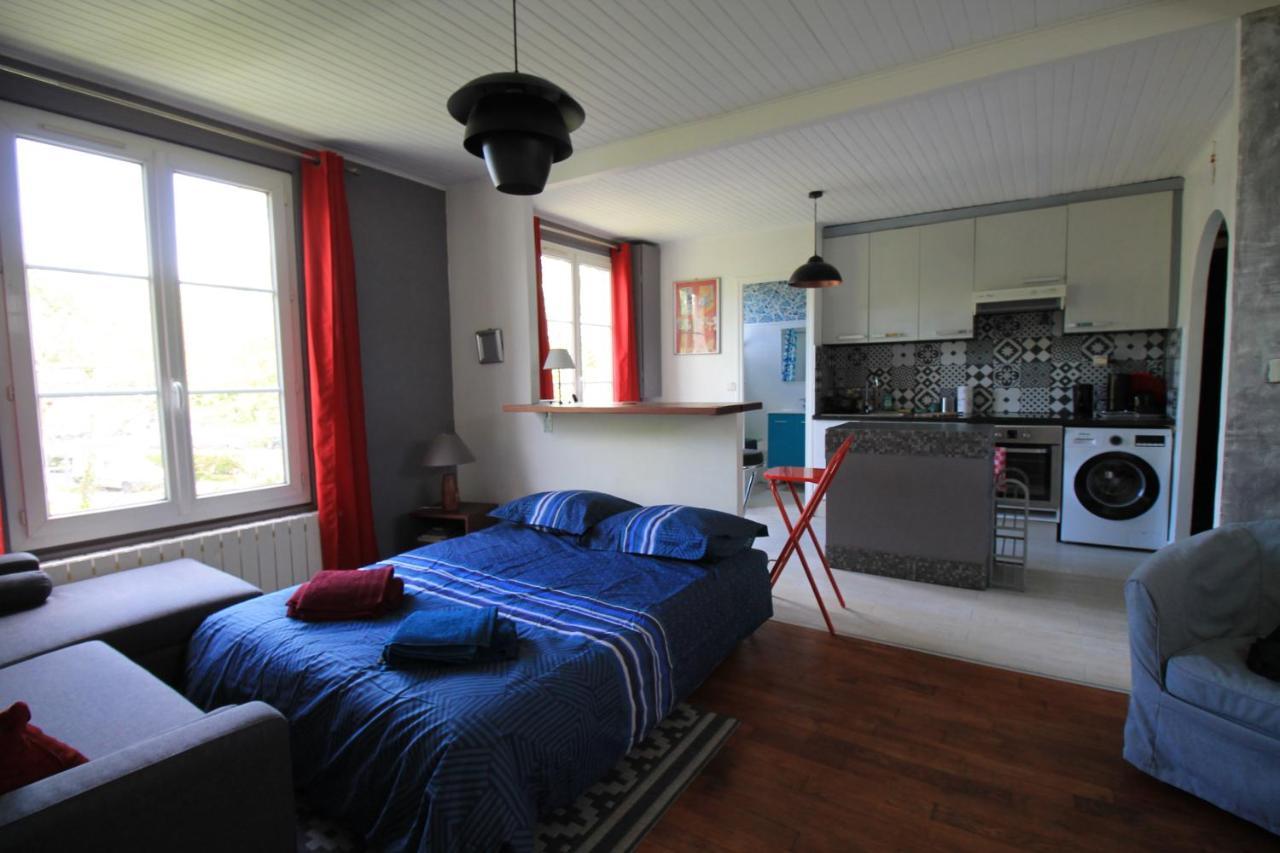 Disponible - Appartement Entier - Ligne H 15Mn Paris-Gare Du Nord, Parking Rue Gratuit, 4 Pers, Station De Train En Face Toutes Les 15Mn, Hippodrome, Cdfas, Universite, Borne Electrique, 1Er Etage Eaubonne Buitenkant foto
