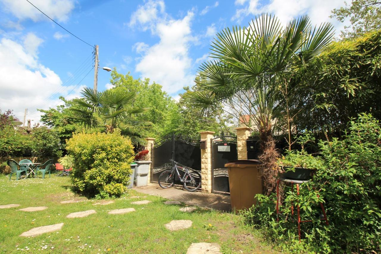 Disponible - Appartement Entier - Ligne H 15Mn Paris-Gare Du Nord, Parking Rue Gratuit, 4 Pers, Station De Train En Face Toutes Les 15Mn, Hippodrome, Cdfas, Universite, Borne Electrique, 1Er Etage Eaubonne Buitenkant foto
