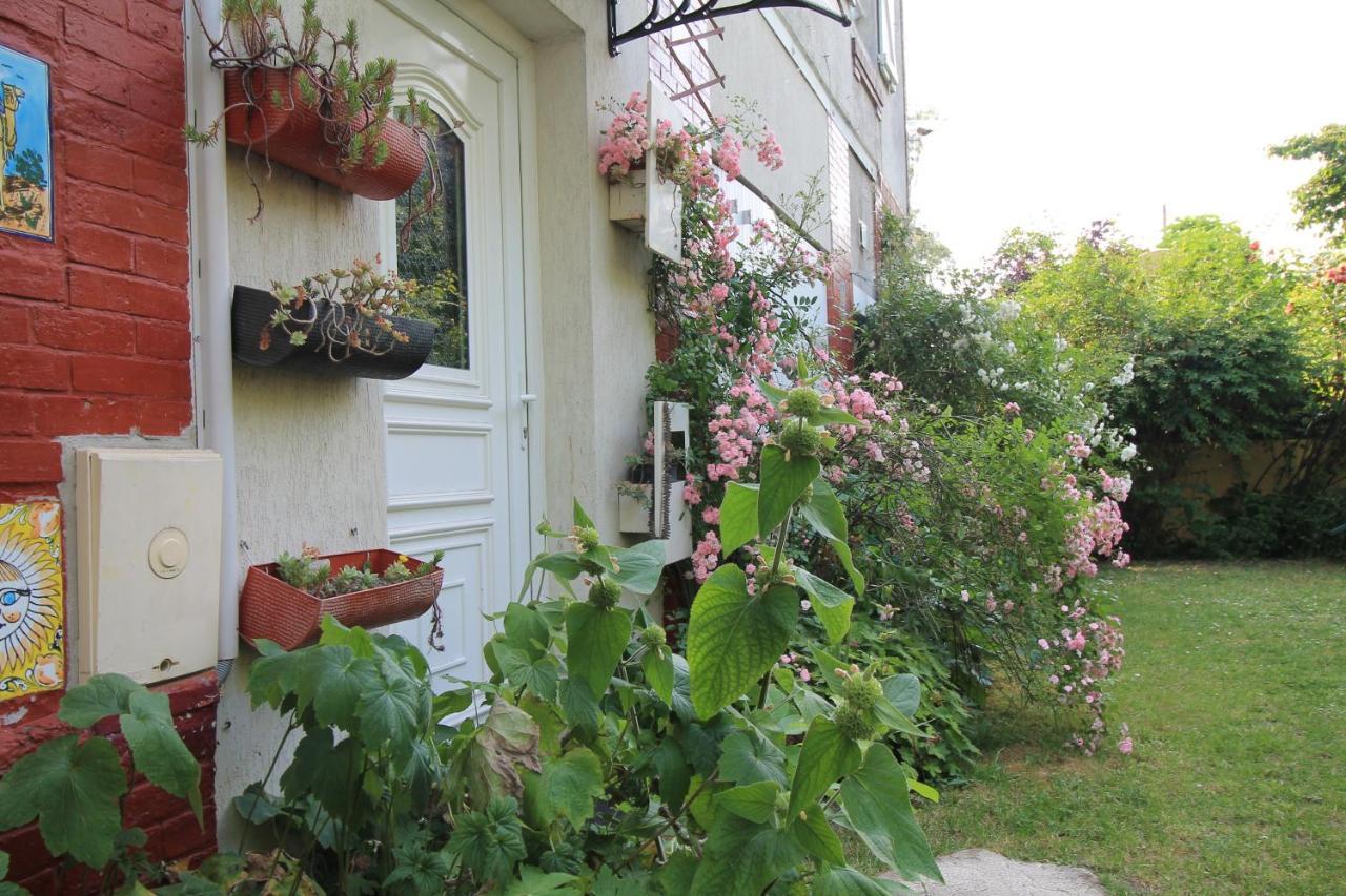 Disponible - Appartement Entier - Ligne H 15Mn Paris-Gare Du Nord, Parking Rue Gratuit, 4 Pers, Station De Train En Face Toutes Les 15Mn, Hippodrome, Cdfas, Universite, Borne Electrique, 1Er Etage Eaubonne Buitenkant foto
