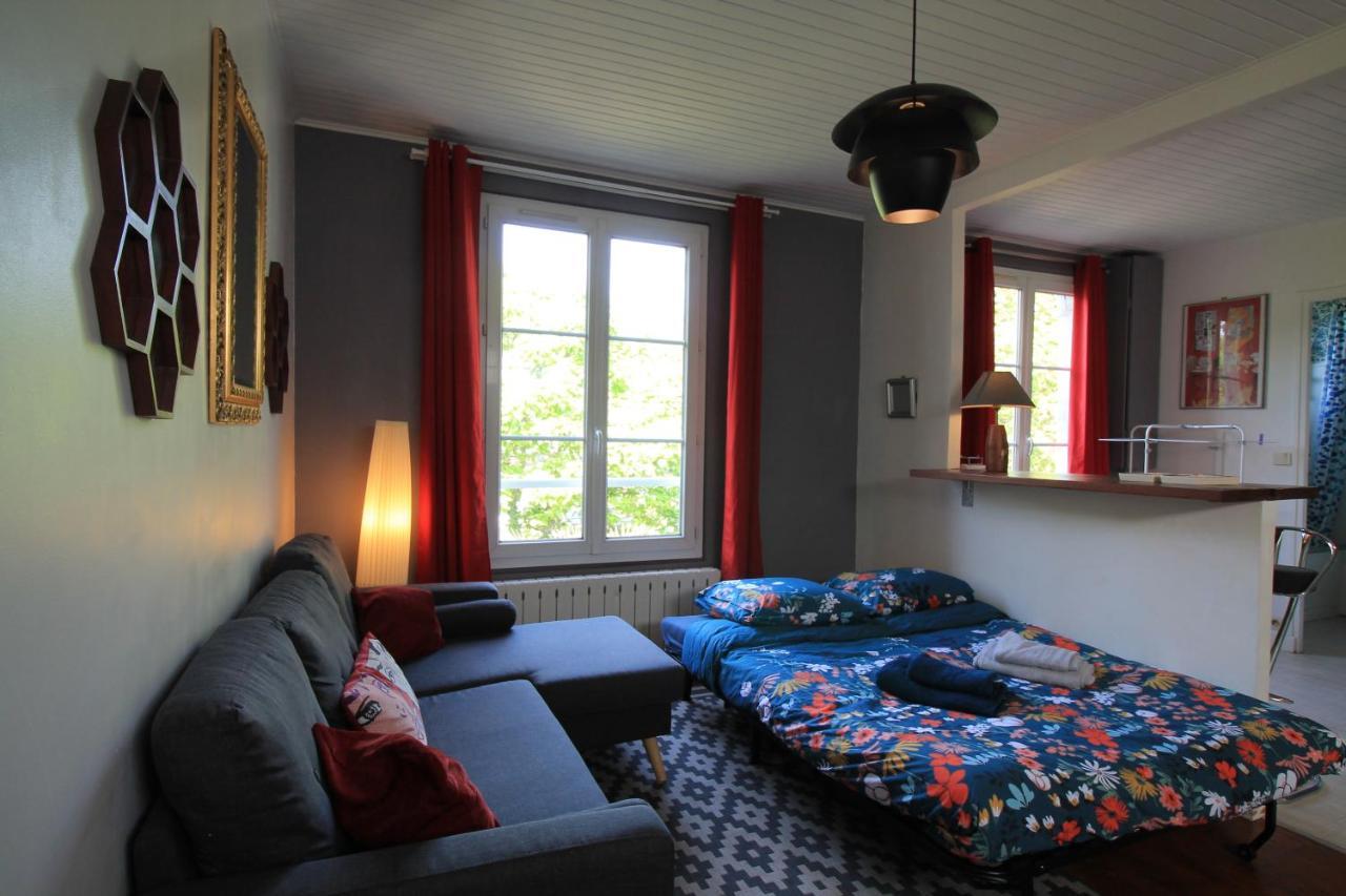 Disponible - Appartement Entier - Ligne H 15Mn Paris-Gare Du Nord, Parking Rue Gratuit, 4 Pers, Station De Train En Face Toutes Les 15Mn, Hippodrome, Cdfas, Universite, Borne Electrique, 1Er Etage Eaubonne Buitenkant foto